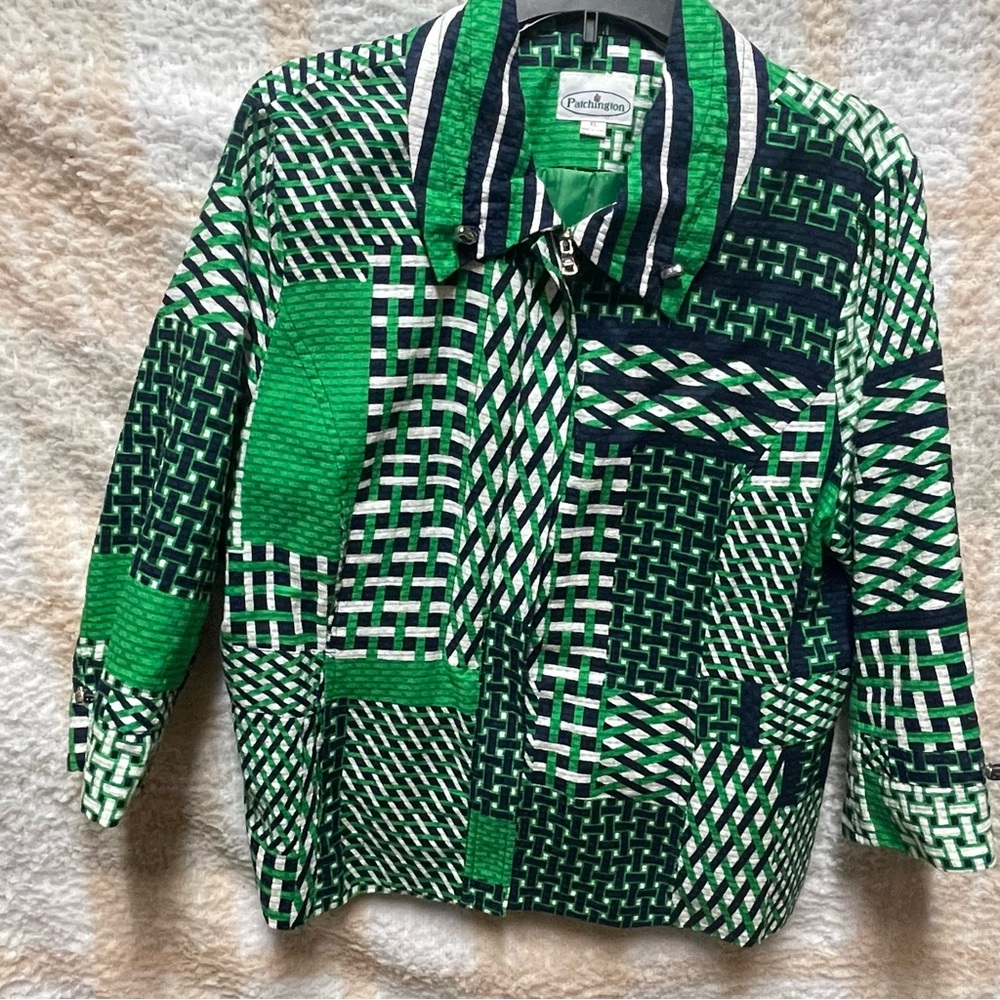 Patchington Women’s XL Jacket Vibrant Green, White & Navy.